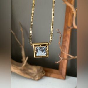 Vintage Avon Gold Tone Crystal Square Pendant Snake Chain Necklace